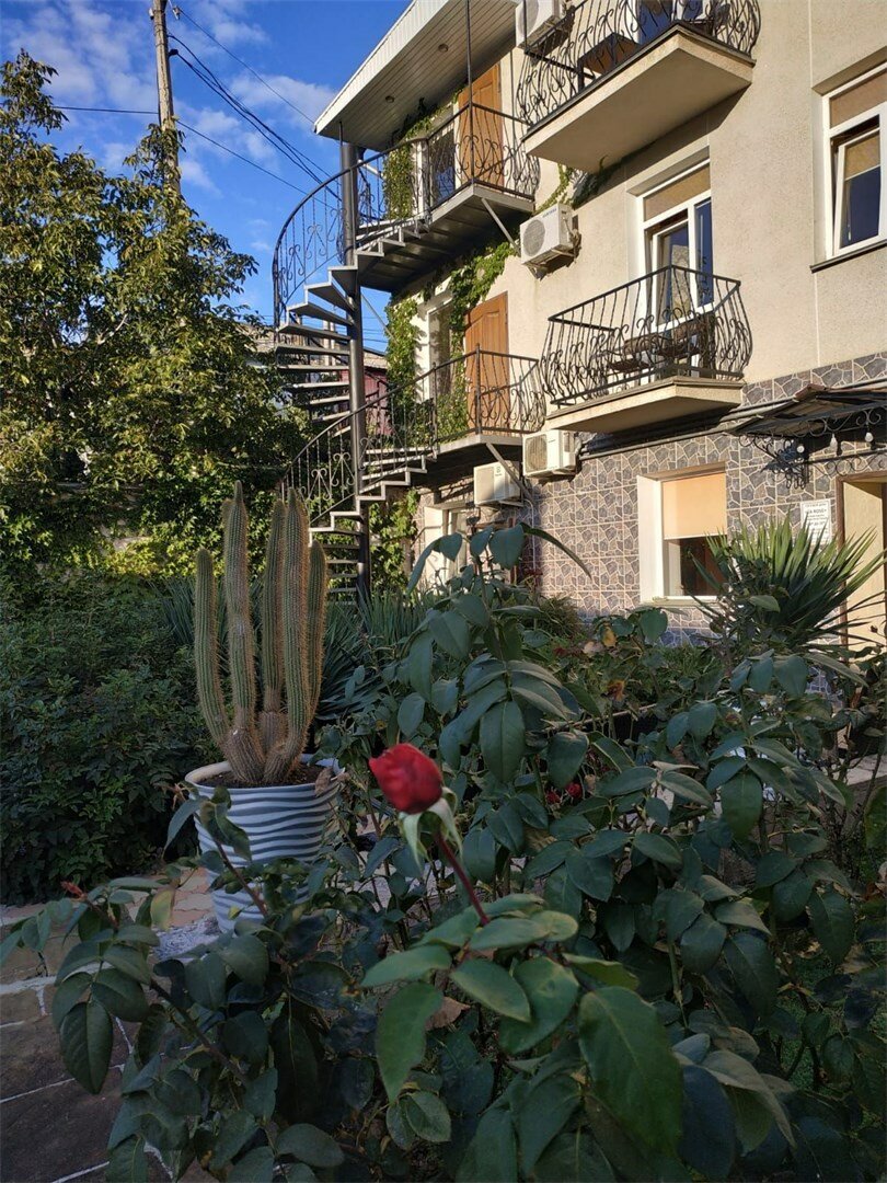 Гостиница Гостевой Дом La Rose Алушта
