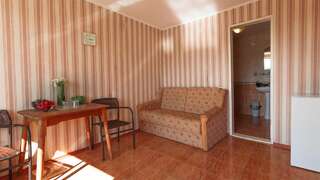 Гостиница Гостевой Дом La Rose Алушта СТАНДАРТ 1-4-7
