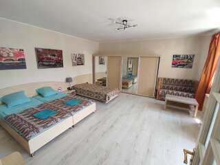 Гостиница La Rose Алушта Апартаменты с видом на горы-1